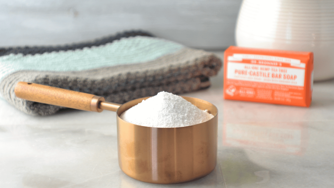 How to Make Laundry Soap (DIY Liquid or Powder Recipe)